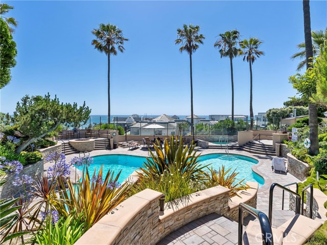 Palm Trees, Pools, & Ocean