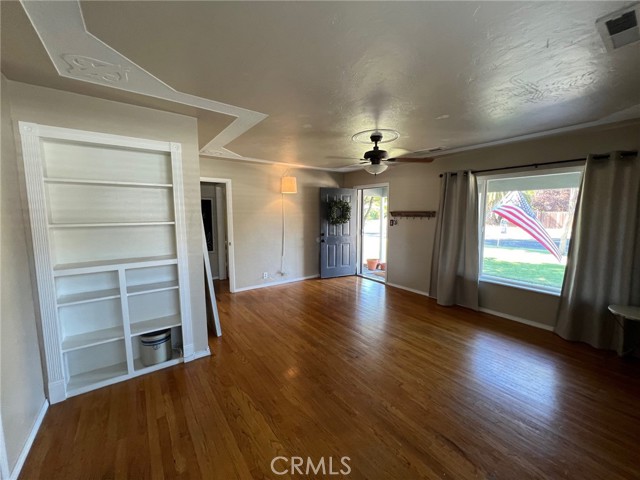 Detail Gallery Image 3 of 13 For 1414 W 22nd St, Merced,  CA 95340 - 2 Beds | 1 Baths