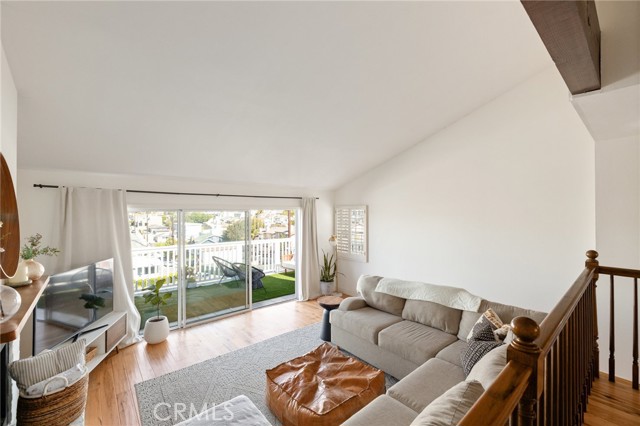 1607 Blossom Lane, Redondo Beach, California 90278, 3 Bedrooms Bedrooms, ,2 BathroomsBathrooms,Residential,Sold,Blossom,SB22024914