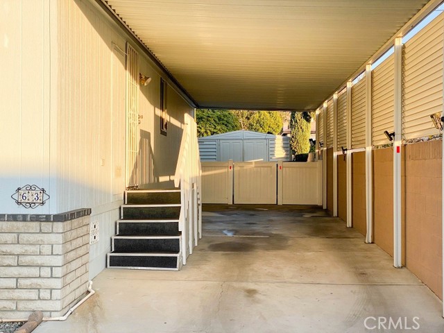 Detail Gallery Image 5 of 32 For 2140 Mentone Blvd #63,  Mentone,  CA 92359 - 3 Beds | 2 Baths