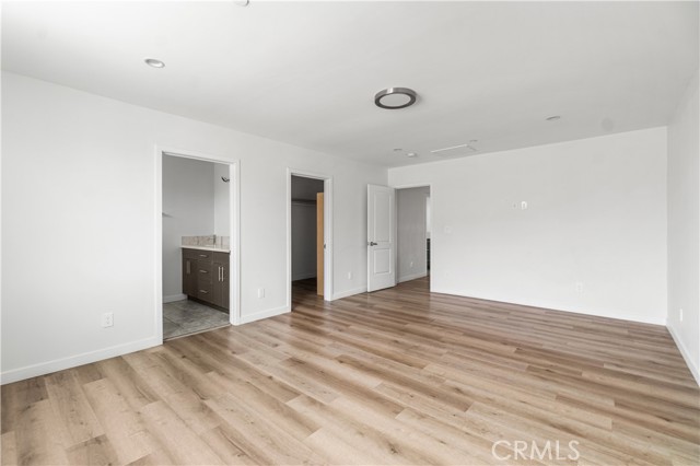 959 N Acacia, Compton CA: https://media.crmls.org/medias/8f50d796-71e8-4a3a-8bd2-34caea54c155.jpg
