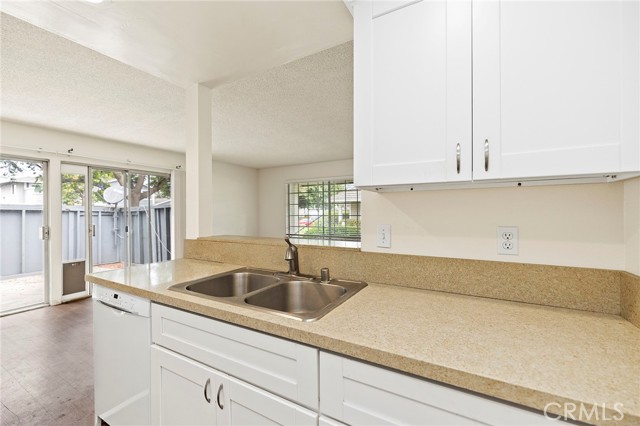 Detail Gallery Image 15 of 34 For 4256 Bodega Bay Way, Oceanside,  CA 92058 - 3 Beds | 2 Baths