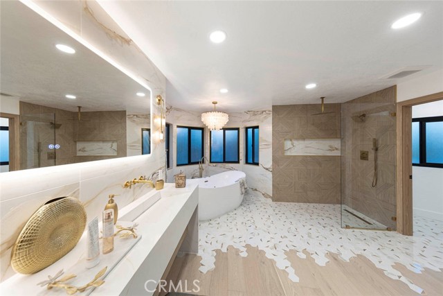 31701 Grand Canyon Drive, Laguna Niguel CA: https://media.crmls.org/medias/8f520f16-b5c3-431a-a58d-85d4be2fb7a7.jpg