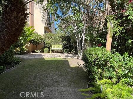 https://media.crmls.org/medias/8f527c12-e60e-41a7-a31b-db811d10e0ea.jpg?preset=X-Large