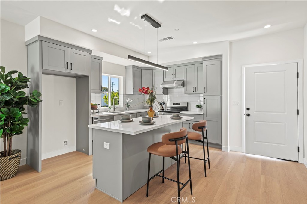 MLS #OC25253877 image #3