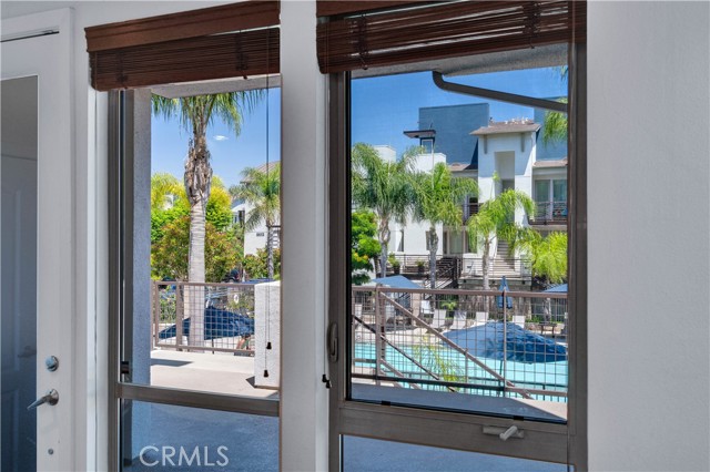Detail Gallery Image 8 of 57 For 5506 W 149th Pl #10,  Hawthorne,  CA 90250 - 2 Beds | 2 Baths