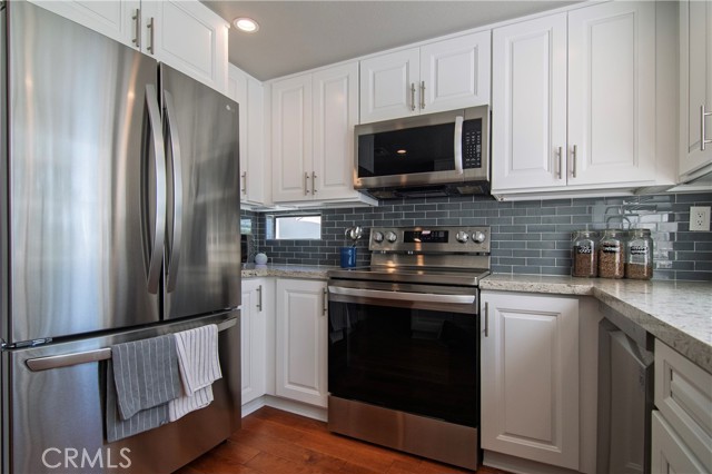 Detail Gallery Image 26 of 44 For 21161 Cedar Ln, Mission Viejo,  CA 92691 - 4 Beds | 2/1 Baths