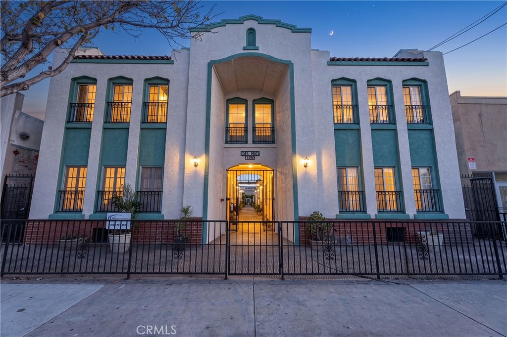 1738 E 4th Street #15