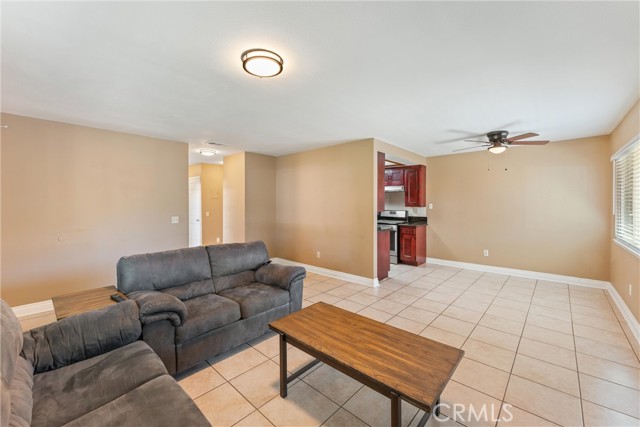 Detail Gallery Image 11 of 44 For 647 Walnut Dr, Lake Elsinore,  CA 92530 - 2 Beds | 2 Baths