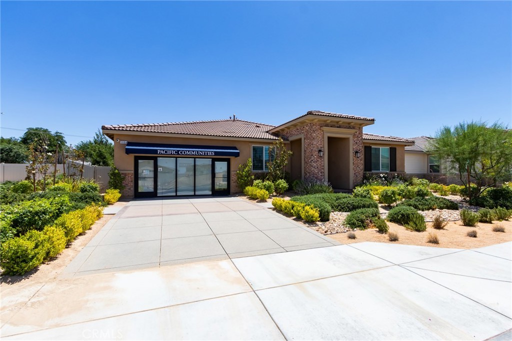 3664 Saddleback Drive