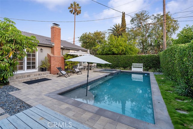 6115 Van Noord Avenue, Valley Glen CA: https://media.crmls.org/medias/8f5680e1-4927-4af2-abaa-eb42de2b251e.jpg