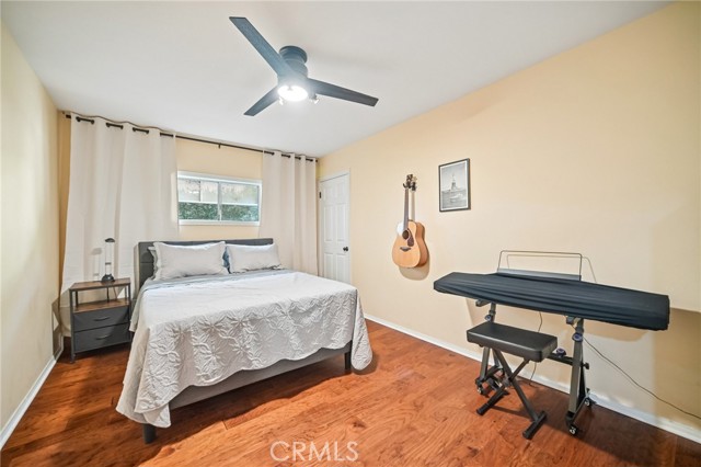 18011 Sunburst Street photo 32