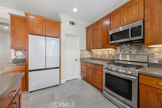 Detail Gallery Image 8 of 27 For 12 Galena, Irvine,  CA 92602 - 4 Beds | 3/1 Baths