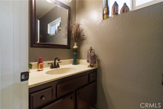 Detail Gallery Image 20 of 51 For 11396 Burl Dr, Fontana,  CA 92337 - 3 Beds | 2/1 Baths