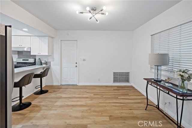 Detail Gallery Image 3 of 32 For 20471 Flintgate Dr, Walnut,  CA 91789 - 3 Beds | 2 Baths