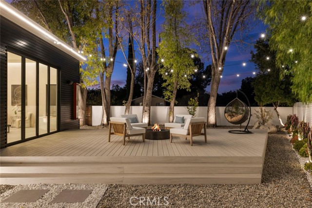 Detail Gallery Image 6 of 51 For 22020 Alizondo, Woodland Hills,  CA 91364 - 3 Beds | 3 Baths