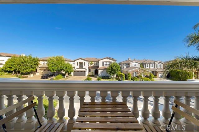 20151 Via Medici, Porter Ranch CA: https://media.crmls.org/medias/8f58e2d8-80a2-44bc-becc-da9d7e0724d2.jpg