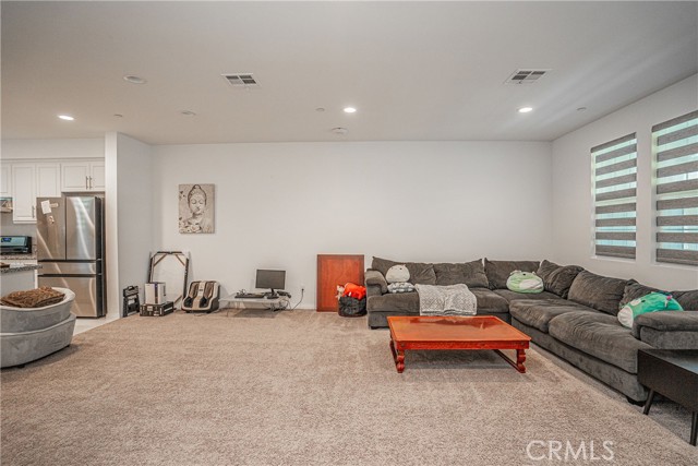 Detail Gallery Image 11 of 17 For 6966 Cottonwood Ln, Buena Park,  CA 90621 - 3 Beds | 2/1 Baths