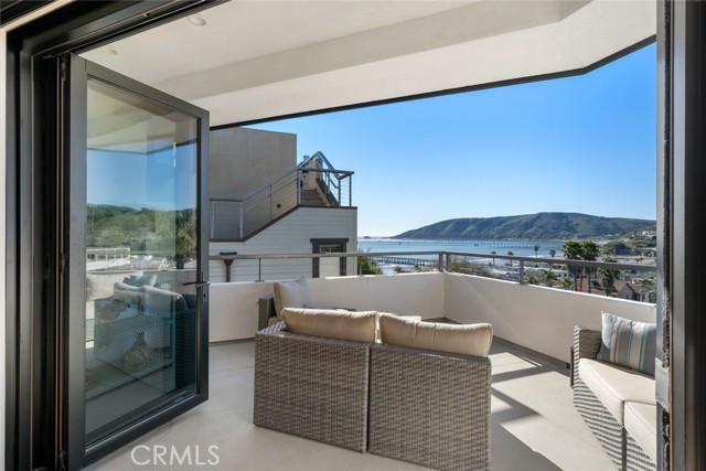 Detail Gallery Image 5 of 44 For 155 San Antonia, Avila Beach,  CA 93424 - 2 Beds | 2 Baths