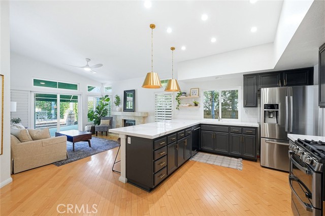 Detail Gallery Image 13 of 46 For 17866 via La Cresta, Chino Hills,  CA 91709 - 3 Beds | 2 Baths