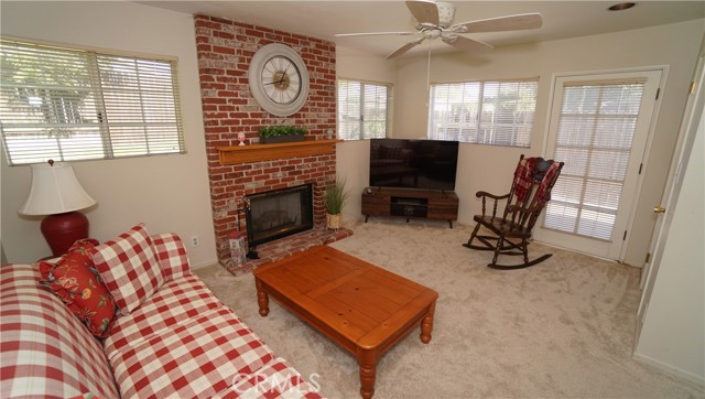 Detail Gallery Image 5 of 39 For 16519 Minnehaha, Granada Hills,  CA 91344 - 3 Beds | 2 Baths