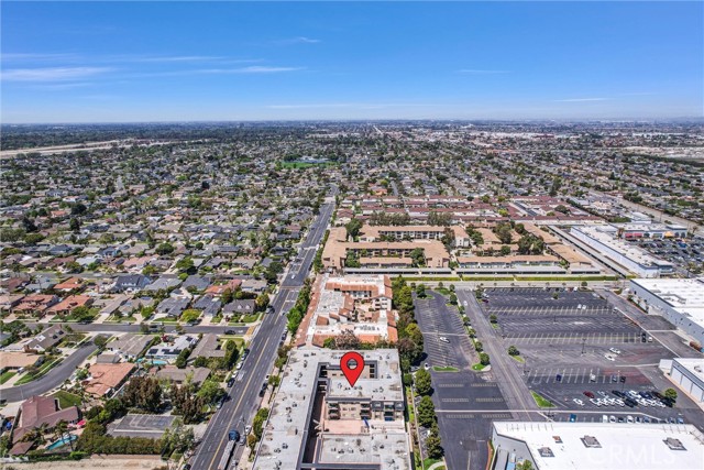 12400 Montecito Road, Seal Beach CA: https://media.crmls.org/medias/8f5ca4e9-bbc4-45c7-888c-c598df11ecdd.jpg