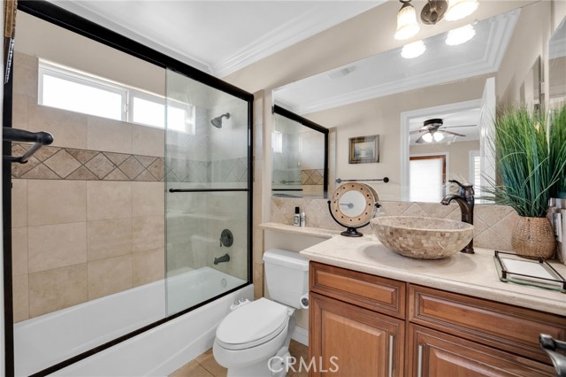 30420 Longhorn Drive, Canyon Lake CA: https://media.crmls.org/medias/8f5ccb74-1aa1-4e6a-988b-380f029bcc92.jpg