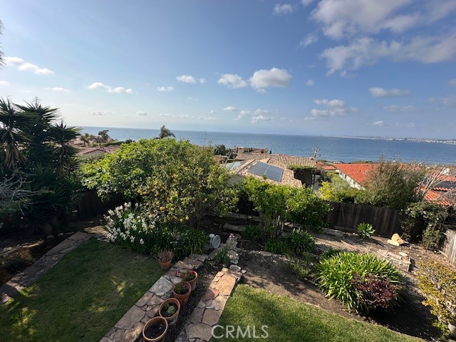557 Via Almar, Palos Verdes Estates CA: https://media.crmls.org/medias/8f5cd0da-0341-4b87-8356-1455439fb885.jpg