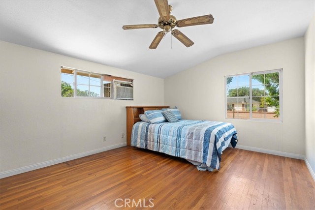 Detail Gallery Image 12 of 26 For 554 W Verness, Covina,  CA 91723 - 4 Beds | 2 Baths