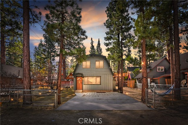 Detail Gallery Image 1 of 31 For 1036 Robinhood Bld, Big Bear City,  CA 92314 - 2 Beds | 1 Baths