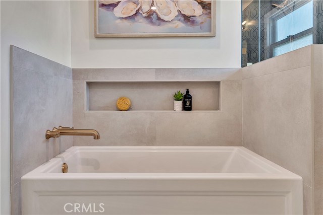 Detail Gallery Image 35 of 66 For 4001 4001 Pine, Long Beach,  CA 90807 - 5 Beds | 5 Baths