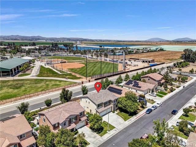 24821 Melrose Drive, Romoland CA: https://media.crmls.org/medias/8f5f407e-ba76-4312-bf95-c117a2c7683a.jpg