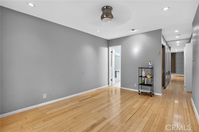 Detail Gallery Image 11 of 30 For 21 Alamitos, Long Beach,  CA 90802 - 2 Beds | 2 Baths