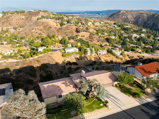 34 sage, Bell Canyon CA: https://media.crmls.org/medias/8f60ae3e-b23c-4379-819f-8c0a4258fbfd.jpg