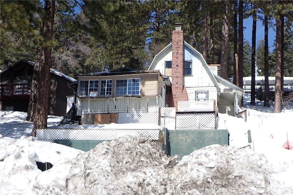 31734 Hilltop Drive, Running Springs, CA 92382