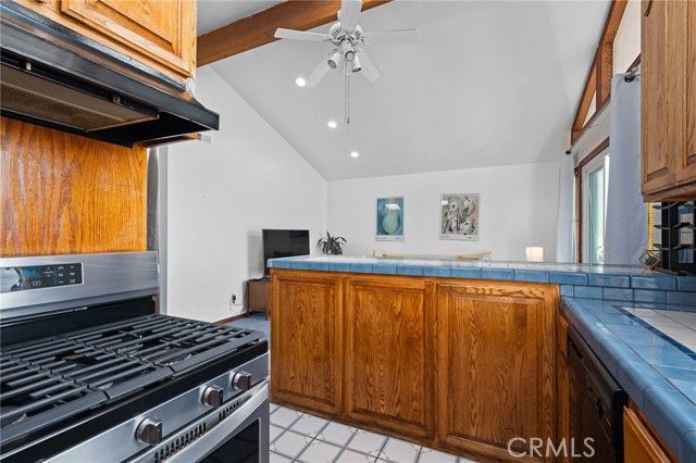 Detail Gallery Image 25 of 42 For 208 Marine Ave, Manhattan Beach,  CA 90266 - 3 Beds | 2 Baths