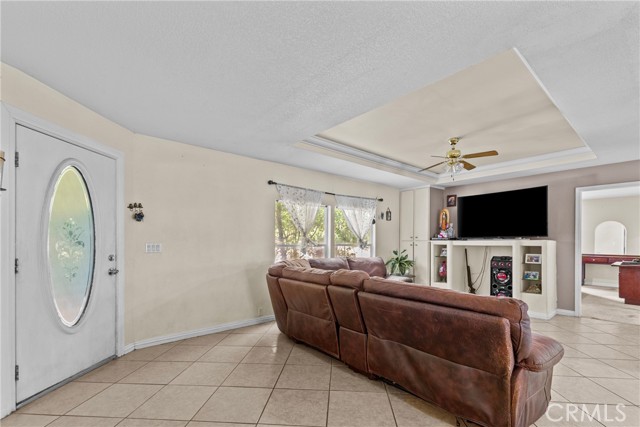 27679 Junipero Road, Menifee CA: https://media.crmls.org/medias/8f61c67c-8ea5-46d0-a49d-f5c7badd1d23.jpg