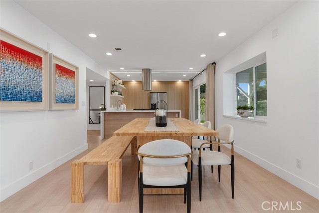 Detail Gallery Image 11 of 32 For 8167 Dartmoor Drive, Huntington Beach,  CA 92646 - 4 Beds | 2/1 Baths