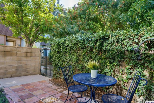 2 Bed Home for Sale in Sherman Oaks, California