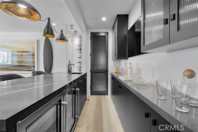 Detail Gallery Image 71 of 75 For 676 18th St, Manhattan Beach,  CA 90266 - 6 Beds | 6/2 Baths
