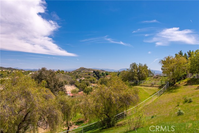 30505 Sloan Canyon Road, Castaic CA: https://media.crmls.org/medias/8f636c65-217f-493d-8dc6-11a18cbc3a1d.jpg