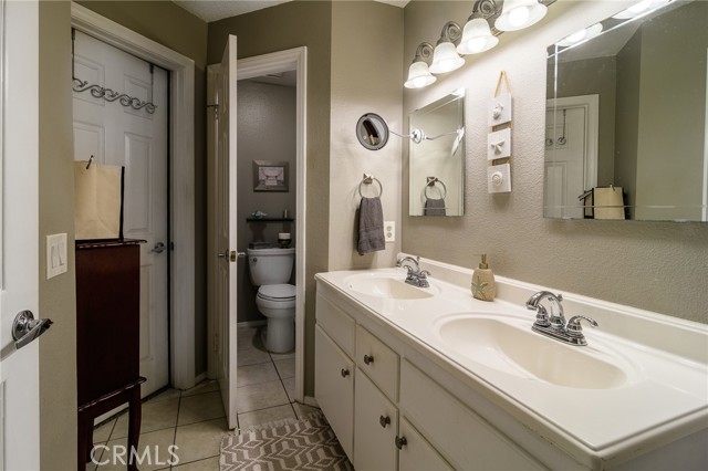 Detail Gallery Image 19 of 30 For 606 Lake St #14,  Huntington Beach,  CA 92648 - 2 Beds | 2 Baths