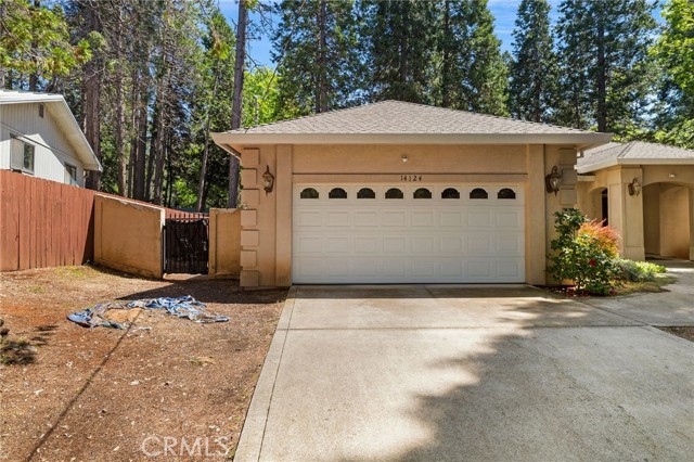 Image 4 of 73 For 14124 Rollins Court