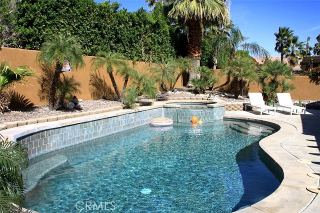 Detail Gallery Image 2 of 6 For 3435 N Avenida San Gabriel Rd, Palm Springs,  CA 92262 - 5 Beds | 2/1 Baths
