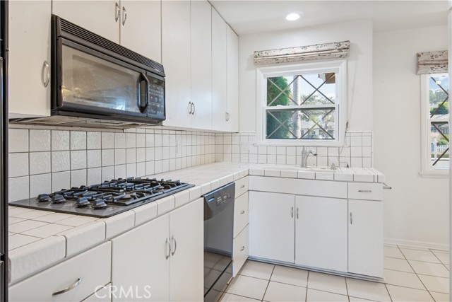 Detail Gallery Image 14 of 49 For 527 Camino De Encanto, Redondo Beach,  CA 90277 - 3 Beds | 2 Baths