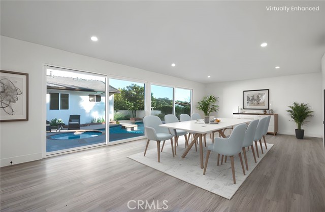 1985 Highland Oaks Drive, Arcadia CA: https://media.crmls.org/medias/8f6657f4-6ab2-46a4-b6a1-abd193a9f137.jpg