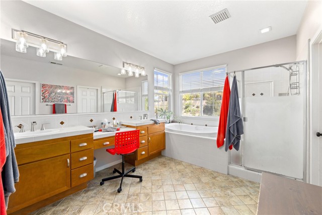 Detail Gallery Image 22 of 41 For 31700 Leather Wood Dr, Winchester,  CA 92596 - 5 Beds | 4 Baths