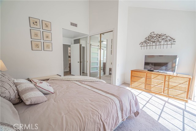 Detail Gallery Image 30 of 59 For 23514 via Decano, Valencia,  CA 91355 - 4 Beds | 2 Baths