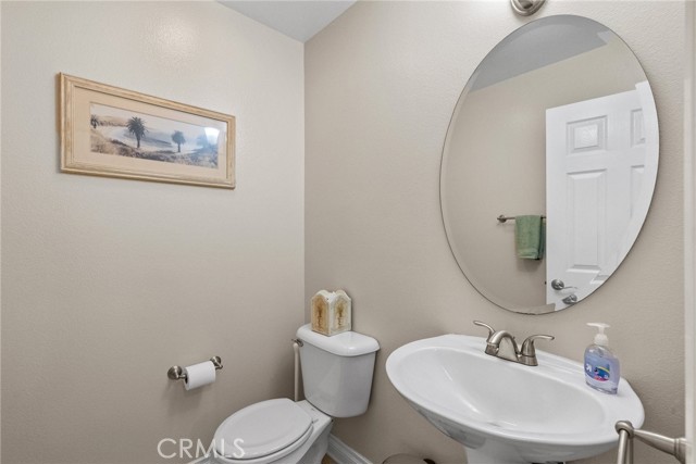 Detail Gallery Image 23 of 64 For 3424 N Pine View Dr, Simi Valley,  CA 93065 - 3 Beds | 2/1 Baths