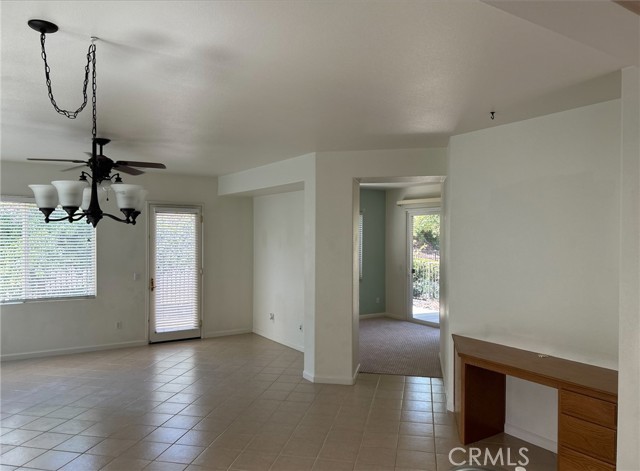 Detail Gallery Image 10 of 22 For 24639 Hatton Ln, Corona,  CA 92883 - 2 Beds | 2 Baths